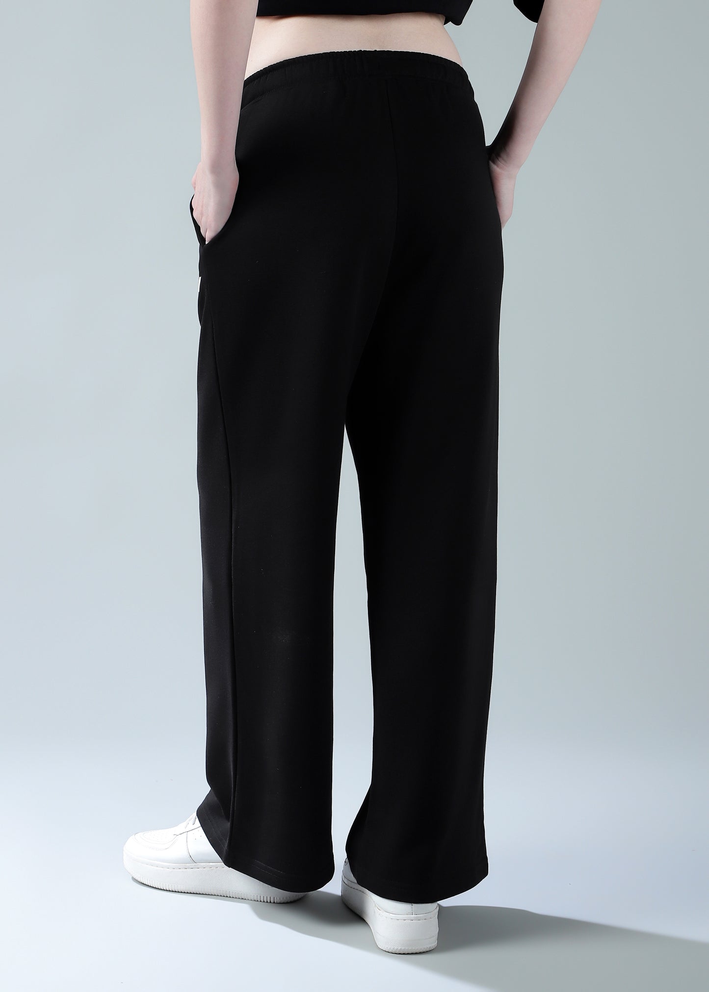 Luxe Core Relaxed Pants