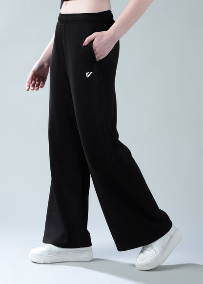 Luxe Core Relaxed Pants