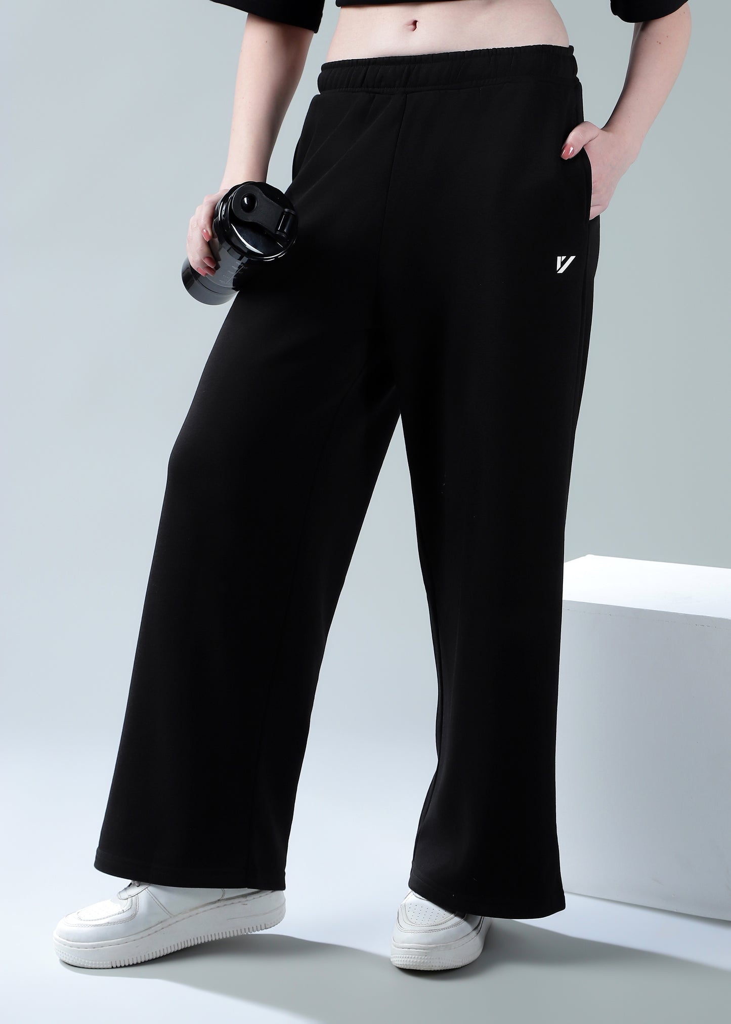 Luxe Core Relaxed Pants